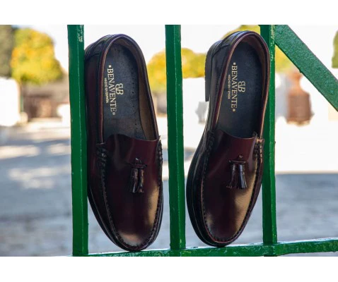 ZAPATO MOCASÍN MARCA BENAVENTE BORLAS BURDEOS - BENAVENTE - Image 4